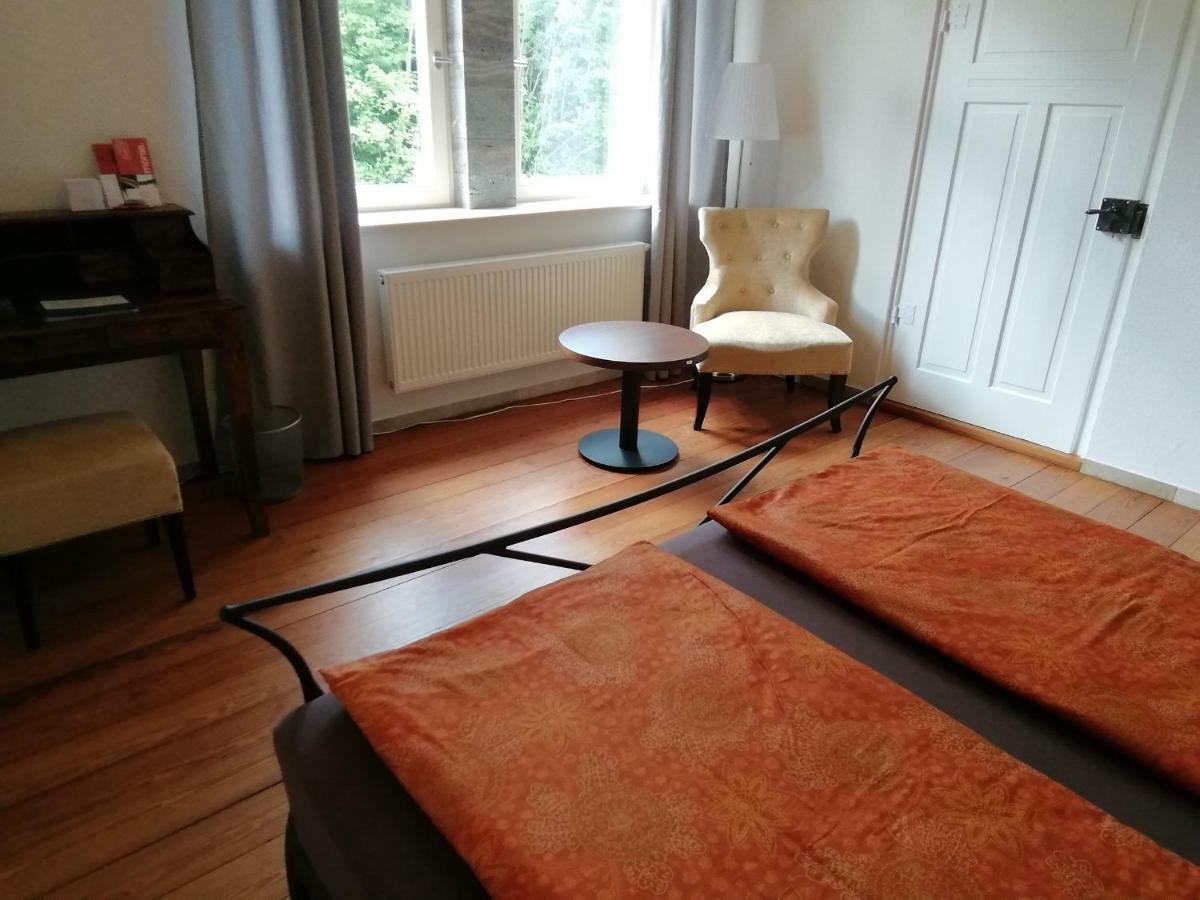 Im Bahnhof - Gaestezimmer - Weikersheim Exteriör bild